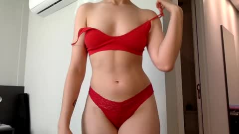 The real sugar baby   Suzy Summer   online show from December 25, 2024, 8:07 pm