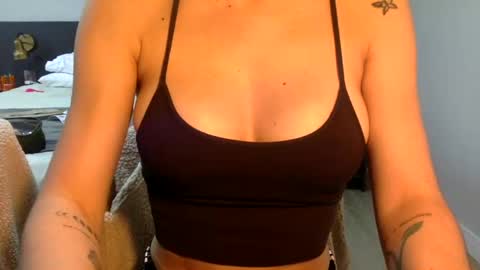 The real sugar baby   Suzy Summer   online show from January 1, 2025, 2:31 pm
