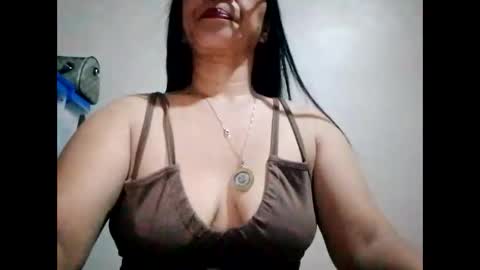 suzzie_hot online show from December 22, 2024, 11:11 am