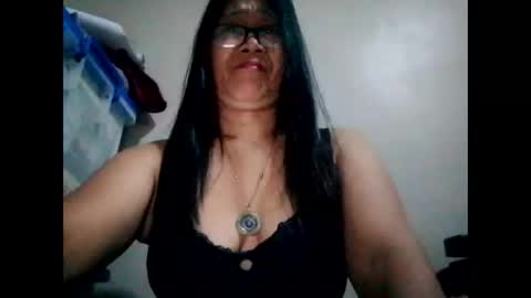suzzie_hot online show from December 25, 2024, 12:37 pm