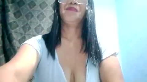 Snapshot of suzzie_hot chatting on September 30, 2025, 11:26 am suzzie_hot online show from September 30, 2025, 11:26 am