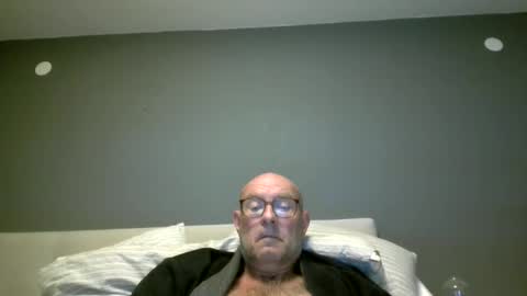 svenskdaddy online show from March 11, 2026, 7:47 am