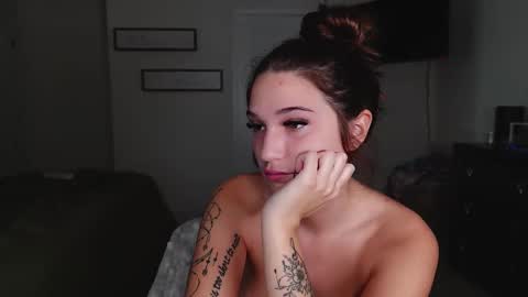 SV online show from October 9, 2025, 7:56 pm