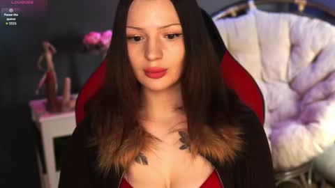 Snapshot of swan_megan chatting on February 28, 2026, 10:49 am Megan online show from February 28, 2026, 10:49 am