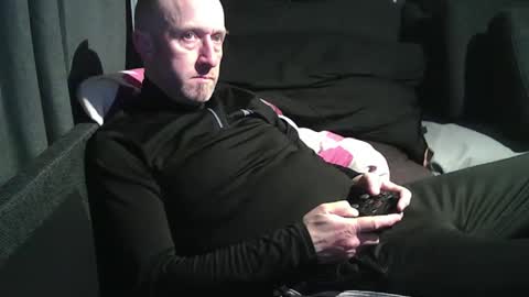 Snapshot of swartarn chatting on March 17, 2026, 7:06 pm ArnSwart online show from March 17, 2026, 7:06 pm