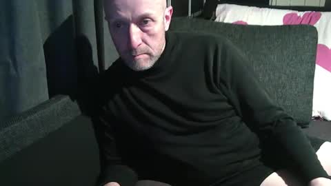 Snapshot of swartarn chatting on March 23, 2026, 12:58 am ArnSwart online show from March 23, 2026, 12:58 am