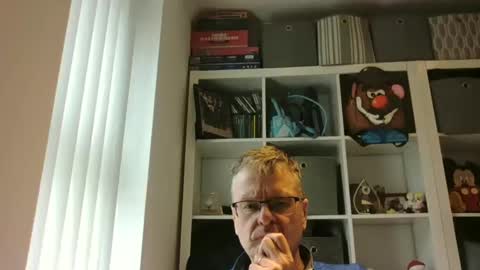 swchap1217 online show from February 10, 2025, 3:42 pm