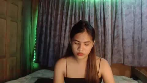 sweat_rema06 online show from February 6, 2025, 2:33 am