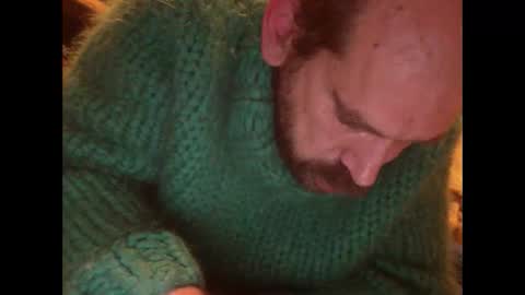 Snapshot of sweaterboy666 chatting on February 9, 2025, 3:11 am sweaterboy666 online show from February 9, 2025, 3:11 am