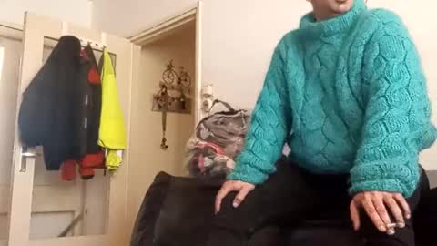 Snapshot of sweaterboy666 chatting on October 1, 2025, 10:54 am sweaterboy666 online show from October 1, 2025, 10:54 am