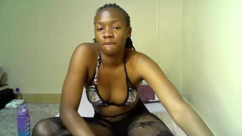 Snapshot of swee_leilah chatting on September 8, 2025, 4:50 pm Call me Sheila online show from September 8, 2025, 4:50 pm