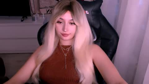 Kate online show from October 22, 2025, 1:06 am