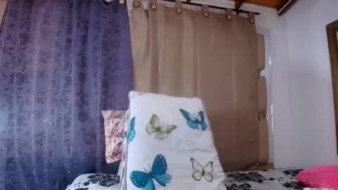 Snapshot of sweegirl_ chatting on October 12, 2025, 12:04 pm Debora online show from October 12, 2025, 12:04 pm