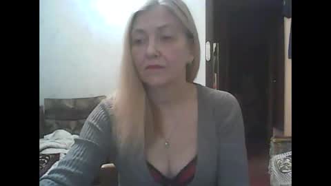 sweet4blonde609 online show from December 22, 2024, 7:31 pm