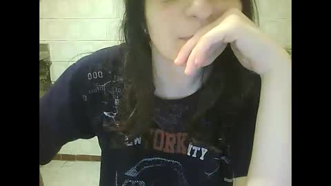 sweet4y0u online show from April 26, 2026, 7:11 pm