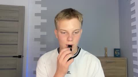 sweet online show from September 10, 2025, 9:04 pm