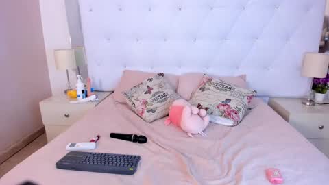 Snapshot of sweet__abbey chatting on September 25, 2025, 8:34 pm Abby online show from September 25, 2025, 8:34 pm