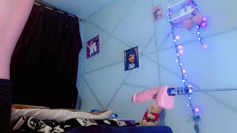 sweet__babyy_ online show from September 28, 2025, 9:58 am