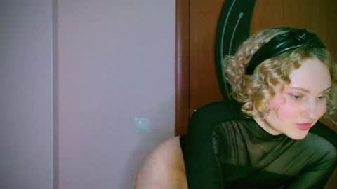 BredEmiliya online show from December 29, 2024, 8:04 pm