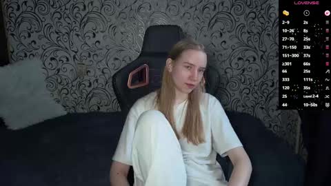 Snapshot of sweet__michelle chatting on February 26, 2026, 11:31 am Michelle online show from February 26, 2026, 11:31 am