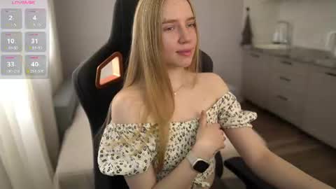 Snapshot of sweet__michelle chatting on June 12, 2026, 8:24 am Michelle online show from June 12, 2026, 8:24 am