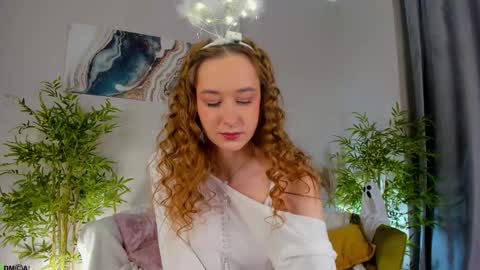 Monica  GTM 3MoTuWeFrSa 500pm-1000pm  online show from October 31, 2025, 12:55 am