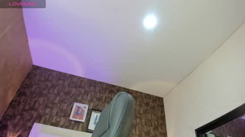 Snapshot of sweet__vanessa1 chatting on June 21, 2026, 9:39 pm Vanessa online show from June 21, 2026, 9:39 pm