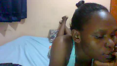 sweet_adora online show from February 9, 2025, 6:37 pm