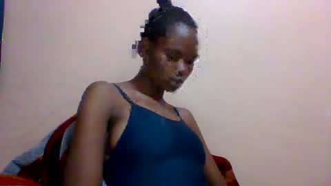 sweet_adora online show from February 11, 2025, 12:48 pm