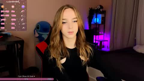 Snapshot of sweet_ali3s chatting on October 19, 2025, 3:56 pm Call me Alis online show from October 19, 2025, 3:56 pm