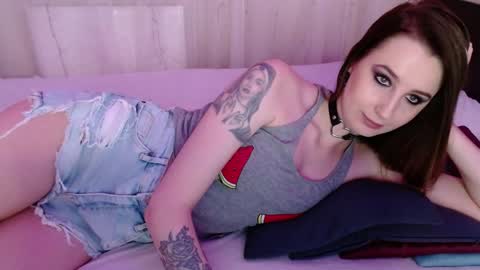 Snapshot of sweet_alica15 chatting on February 4, 2025, 7:00 pm Alice online show from February 4, 2025, 7:00 pm