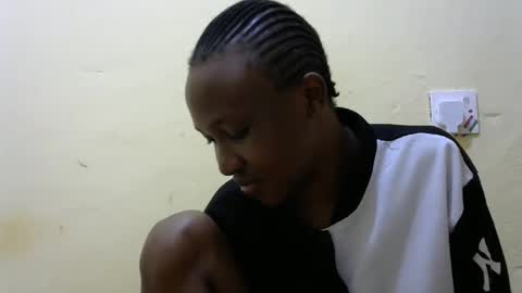 Silvia online show from November 11, 2025, 8:36 am