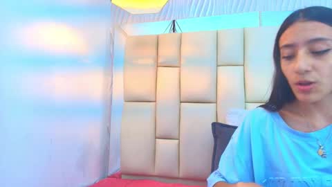 Amye  online show from October 8, 2025, 7:44 pm