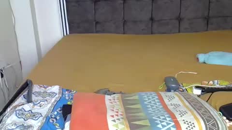 angie online show from September 11, 2025, 2:00 am