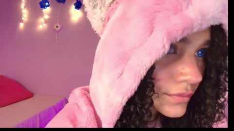 April sweet online show from November 5, 2025, 1:55 pm