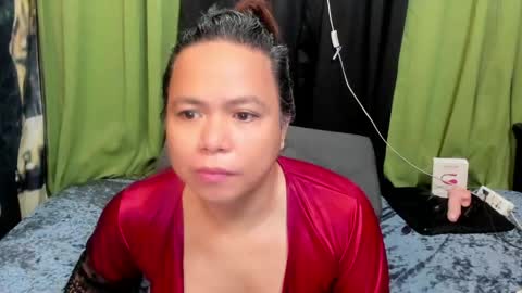 izza  izzasweet online show from May 3, 2026, 12:27 am