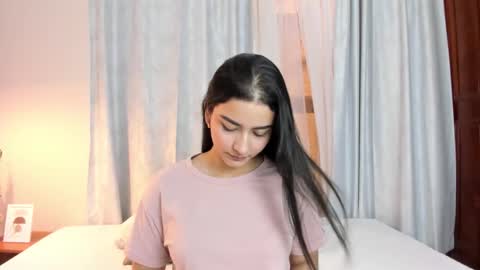 Aura  online show from March 25, 2026, 8:59 pm