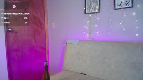 Snapshot of sweet_bella_valery_ chatting on March 16, 2026, 12:49 am Bella Valery online show from March 16, 2026, 12:49 am