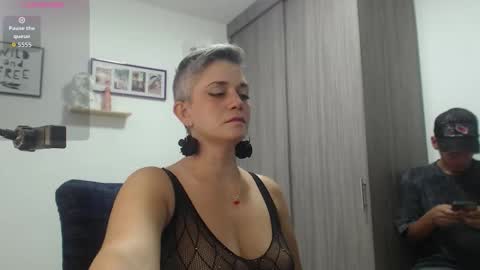 Bianca online show from October 9, 2025, 8:18 pm