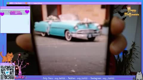 Snapshot of sweet_bluee chatting on October 27, 2025, 2:10 pm Tutti  online show from October 27, 2025, 2:10 pm