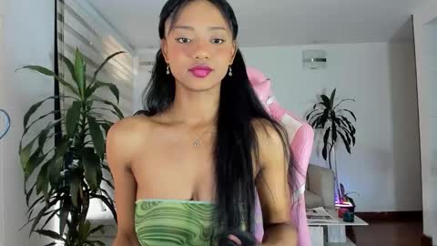 Snapshot of sweet_brunette88 chatting on February 19, 2026, 8:05 pm sweet_brunette88 online show from February 19, 2026, 8:05 pm