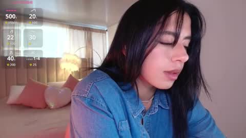Camila online show from April 29, 2026, 8:59 pm