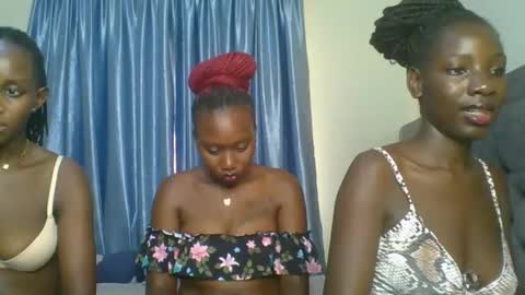 Camila online show from December 16, 2025, 10:53 am