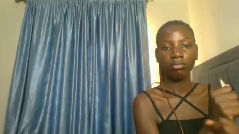 Camila online show from January 16, 2026, 12:53 pm