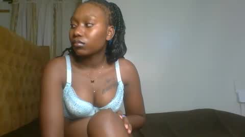 Camila online show from February 2, 2026, 1:59 am