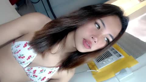 sweet_cassy12 online show from May 8, 2026, 3:23 am