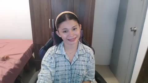 sweet_cassyxx online show from February 1, 2026, 12:48 pm