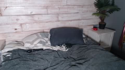 Chantelle online show from December 15, 2024, 11:53 pm