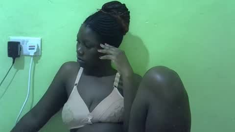 sweet_cherie1 online show from April 21, 2026, 5:28 pm