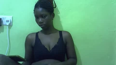 sweet_cherie1 online show from April 23, 2026, 8:13 am
